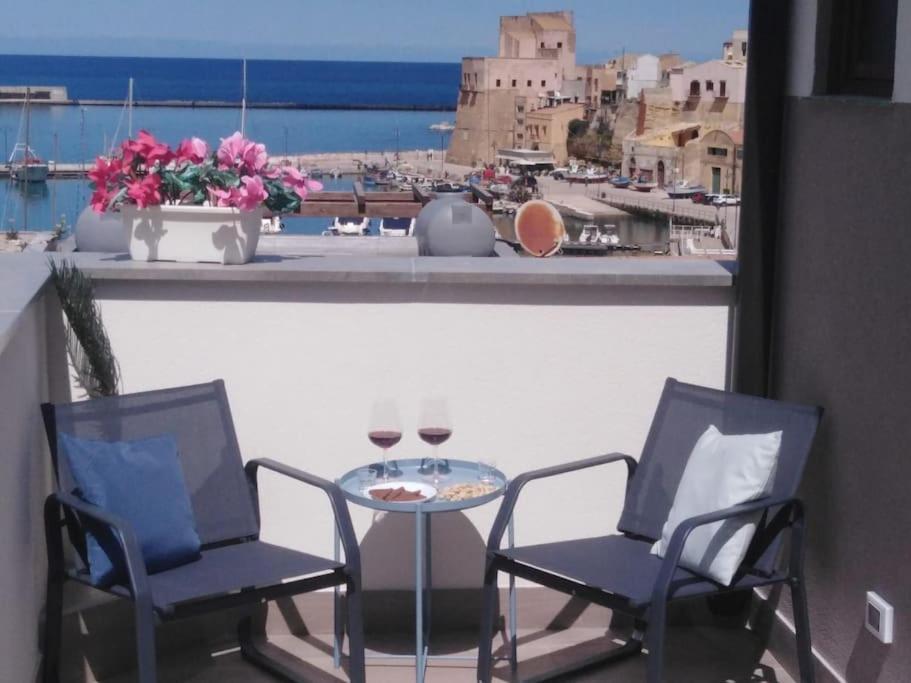 A 2 Passi Dal Castello ,Appartamento Con Veranda Castellammare del Golfo Bagian luar foto