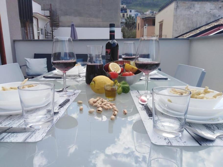 A 2 Passi Dal Castello ,Appartamento Con Veranda Castellammare del Golfo Bagian luar foto